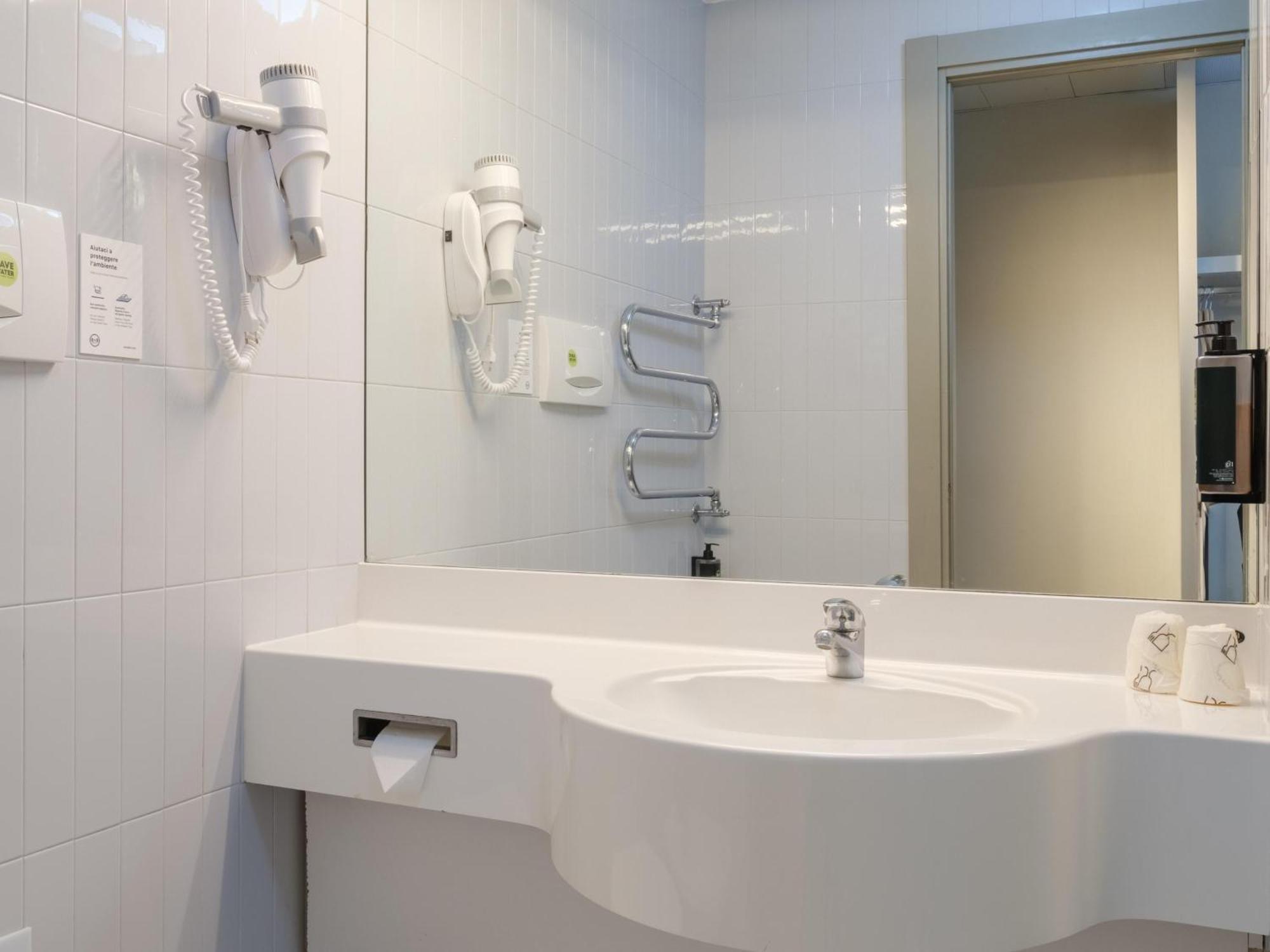 B&B Hotel Φεράρα Εξωτερικό φωτογραφία