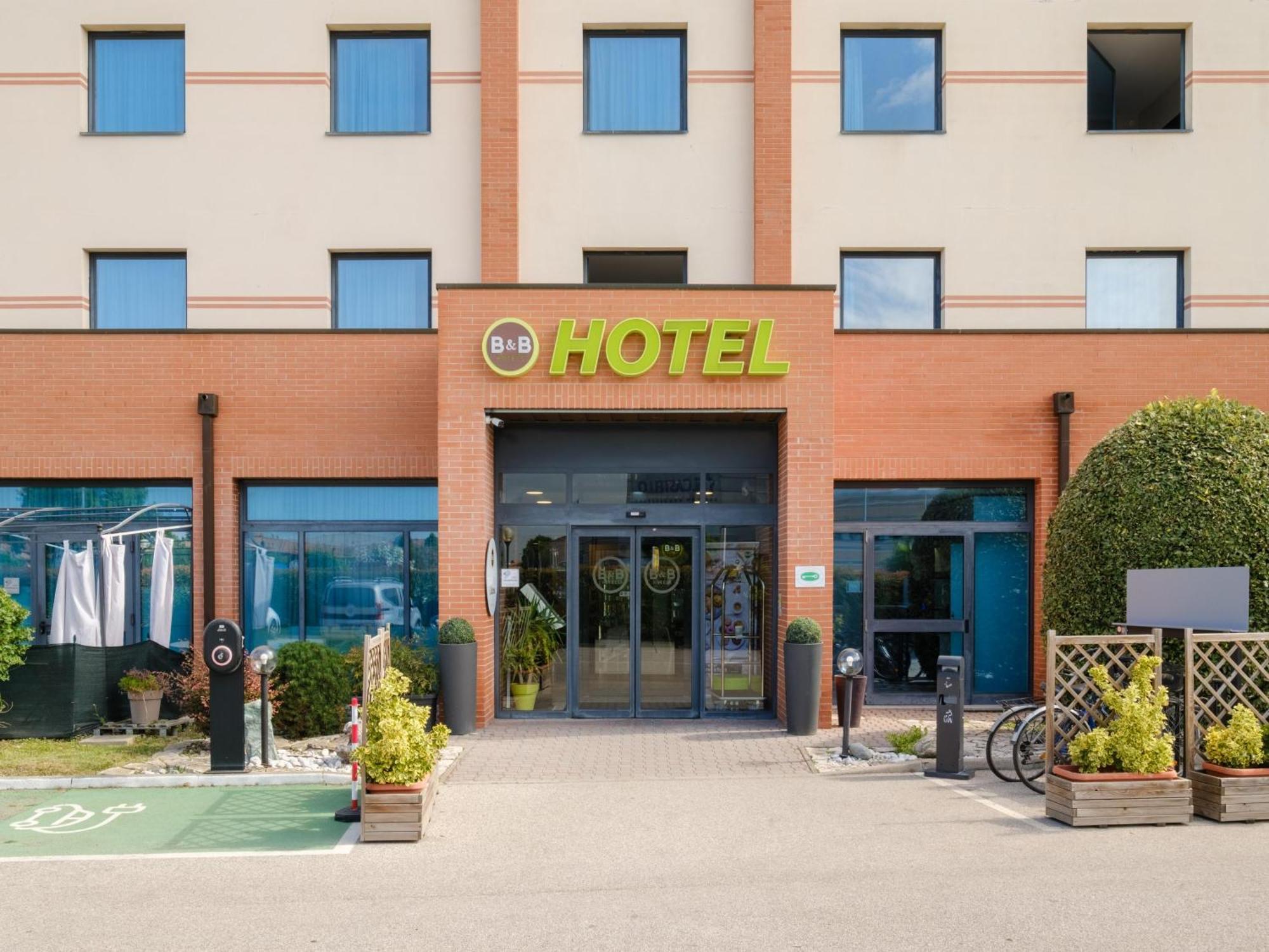 B&B Hotel Φεράρα Εξωτερικό φωτογραφία