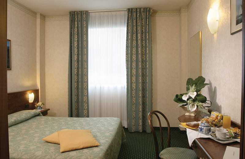 B&B Hotel Φεράρα Εξωτερικό φωτογραφία