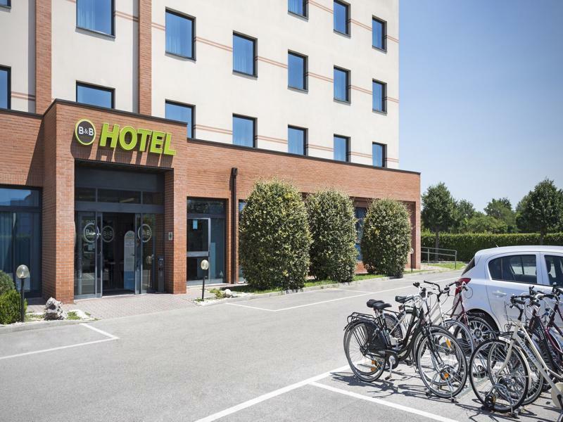 B&B Hotel Φεράρα Εξωτερικό φωτογραφία